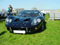 Black Ford GT40 replica